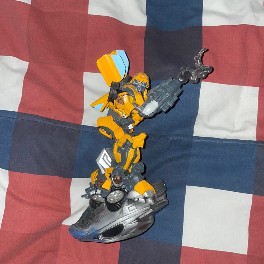 Transformers Bumblebee statue